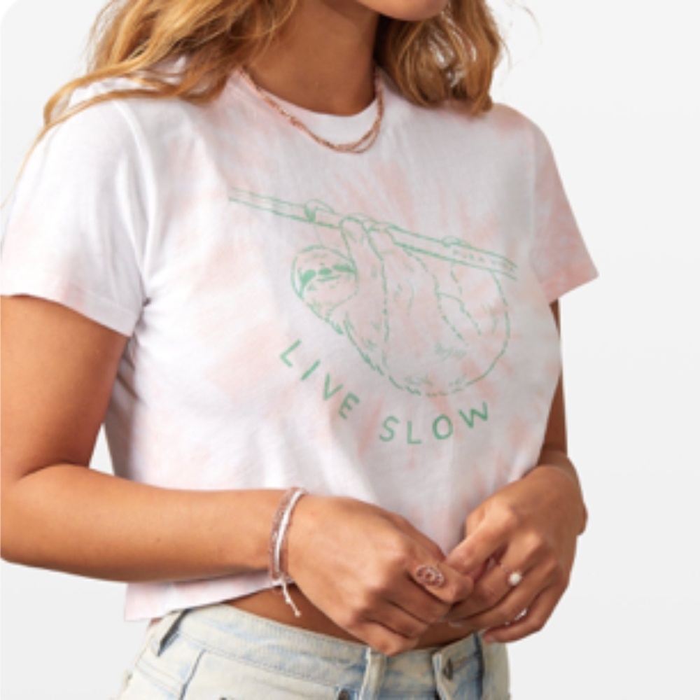 Pura Vida Live Slow sloth Green and Pink cropped Tee M